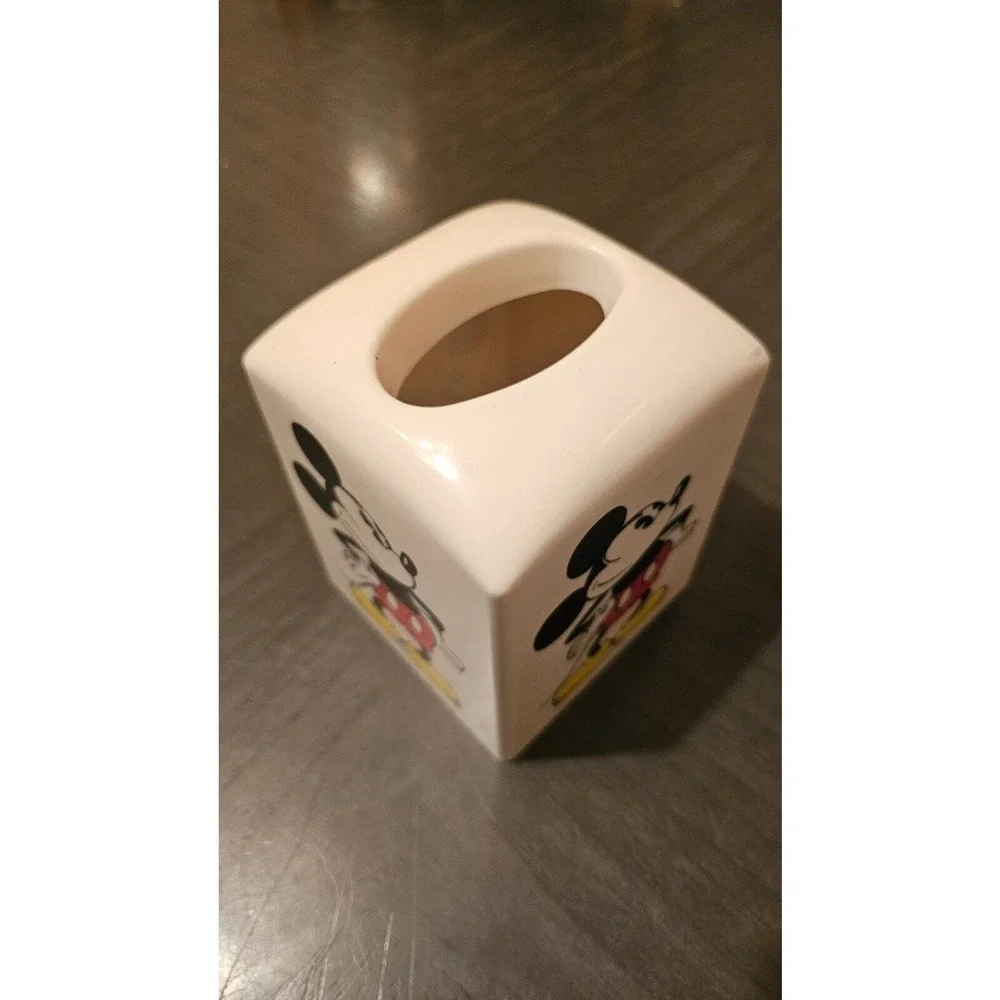 Vintage Mickey Mouse Walt Disney Co. Tissue Dispenser‎ color white